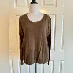 Vici Olive Green Cashmere Nylon Rayon Blend Sweater with Zipper Detail